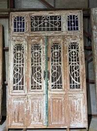 Unieke antieke 4-panelen entree deur &ndash; smeedijzeren details &amp; patina