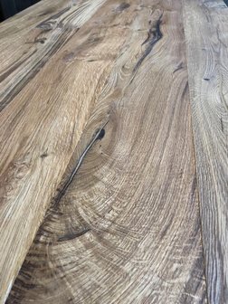 Vintage oak floor, multilayer