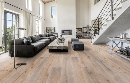 Extra wide Oak floor XXL Multilayer aged white 270mm wide