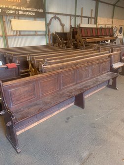 Oude massief eiken kerkbanken 