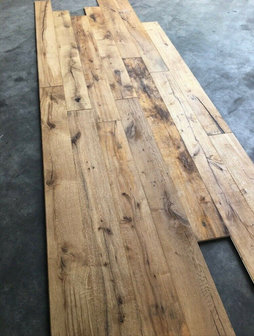 Distressed antiqued oak floor