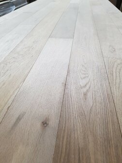 105m2 Eiken vloer, lamelvloer topkwaliteit!
