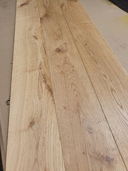 56,3 m2 Oak Floor Multitop 16 cm invisible oiled