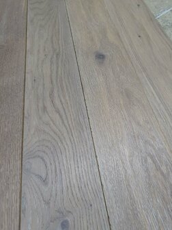 178 m2 Oak Floor solid 12 cm smoked and white oiled