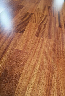WEEKAANBIEDING! NOTEN hout multivloer topkwaliteit kant &amp; klaar