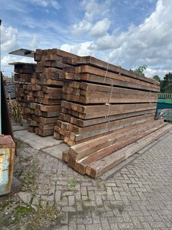 Oud gebinten- antieke balken 170x210mm 