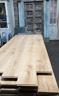 130m2 Massieve Frans Eiken vloerdelen 200mm breed 