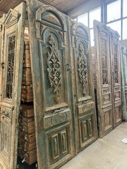 Antique Solid Wood Double Door 166x269 cm &ndash; Hand Carved &amp; Unique