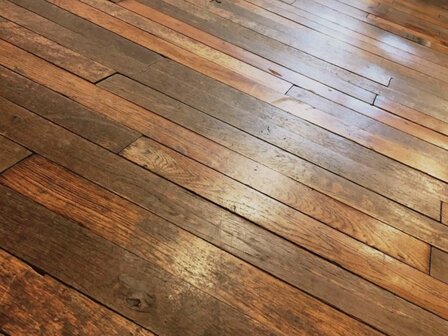 Antiek massieve eikenhouten stroken vloer 60m2 UNIEK!