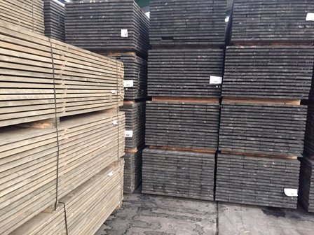 140 stuks steigerplanken 30x200mm 3.00m Old grey