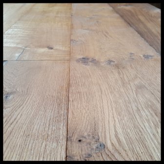 Wide oak floortiles, ready antiqued and oiled