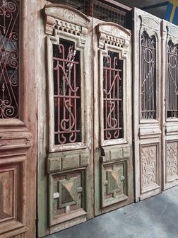 Antique double door 132 x 233 cm