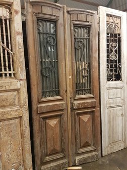 Antique double door 112 x 245 cm