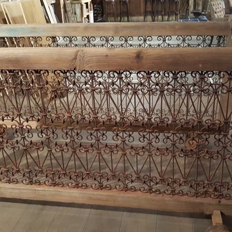 Antique balustrades size 110 x 230 cm