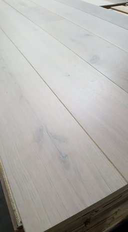 Oak floor, oiled 190mm width