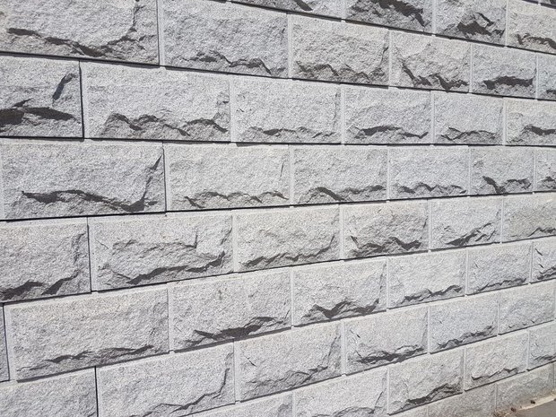 Granite Wallstones 30x40x5cm
