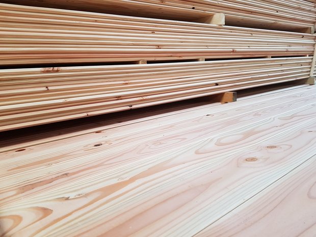 90m2 Douglas Fir floortiles 