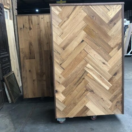 Chateau aged Oak wall paneling, ceiling, Herringbone