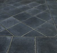 Antique limestone floortiles 20x20cm