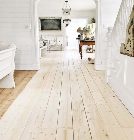 Wide white pine flooring XXL