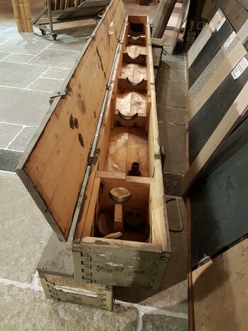 20 stuck Ammunition boxes 300cm long