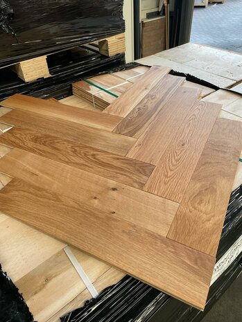 Fischbone Oak flooring ready natural oiled