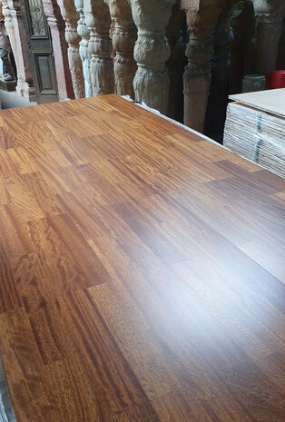 WEEKAANBIEDING! NOTEN hout multivloer topkwaliteit kant & klaar