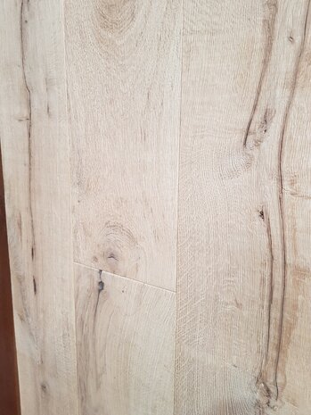 SALE! Wide Oak floor distressed 240mm! 