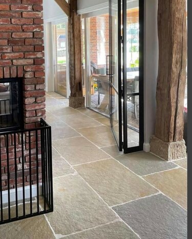 160m2 Bourgondische dallen Raw Chateau, antieke kalksteen vloer