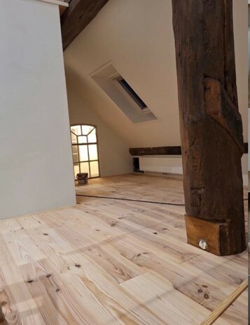 Massieve Pine Grenen vloer, topkwaliteit!