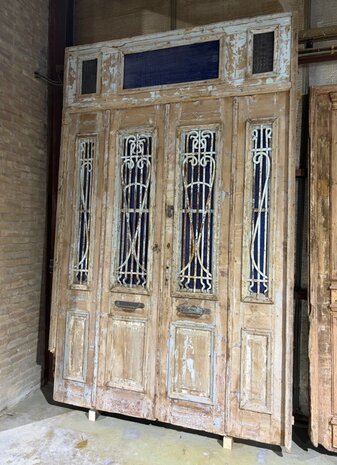 Unieke antieke 4-panelen entree deur &ndash; smeedijzeren details & patina, 199 &times; 313 cm