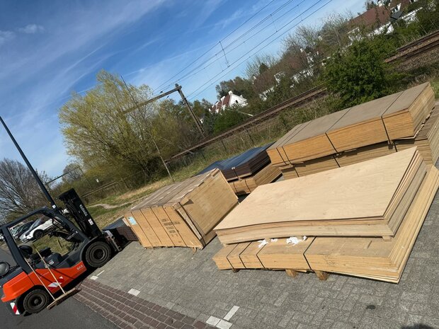 Hardhout multiplex platen 10 mm dik 122x244 cm