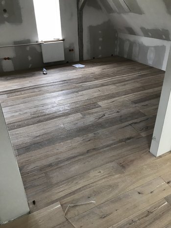 147m2 Aged Oak floortiles, multilayer aged and ready oiled 