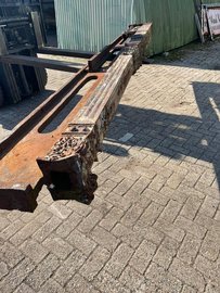 Antike Säule aus Gusseisen.