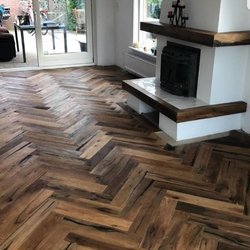 Antiek eiken visgraat vloer kant & klaar!