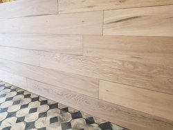Houten wand plafondbekleding - Specialist hout, natuursteen en antieke bouwmaterialen