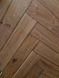 Eiken wandbekleding, visgraat geolied