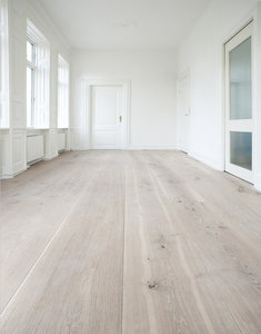 Eiken vloer, extra breed eiken houten vloer - Specialist in natuursteen en antieke